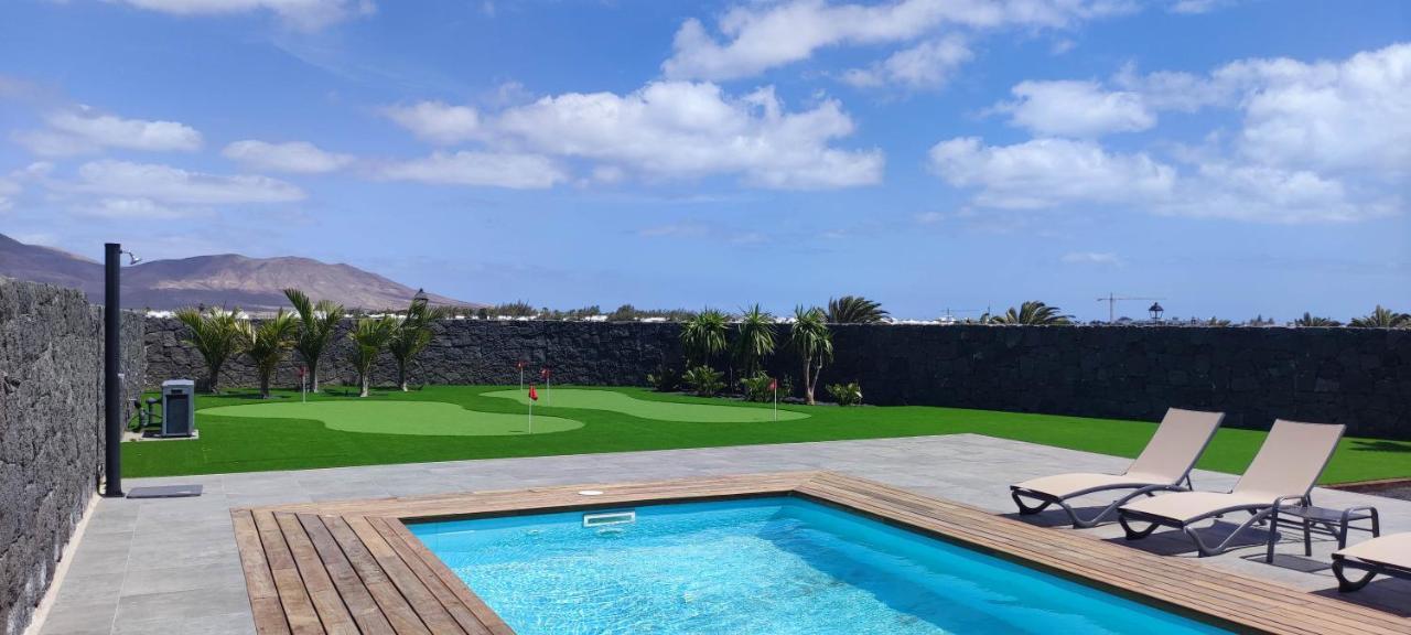 Villa Geneva - Relax Y Diversion Playa Blanca  Esterno foto