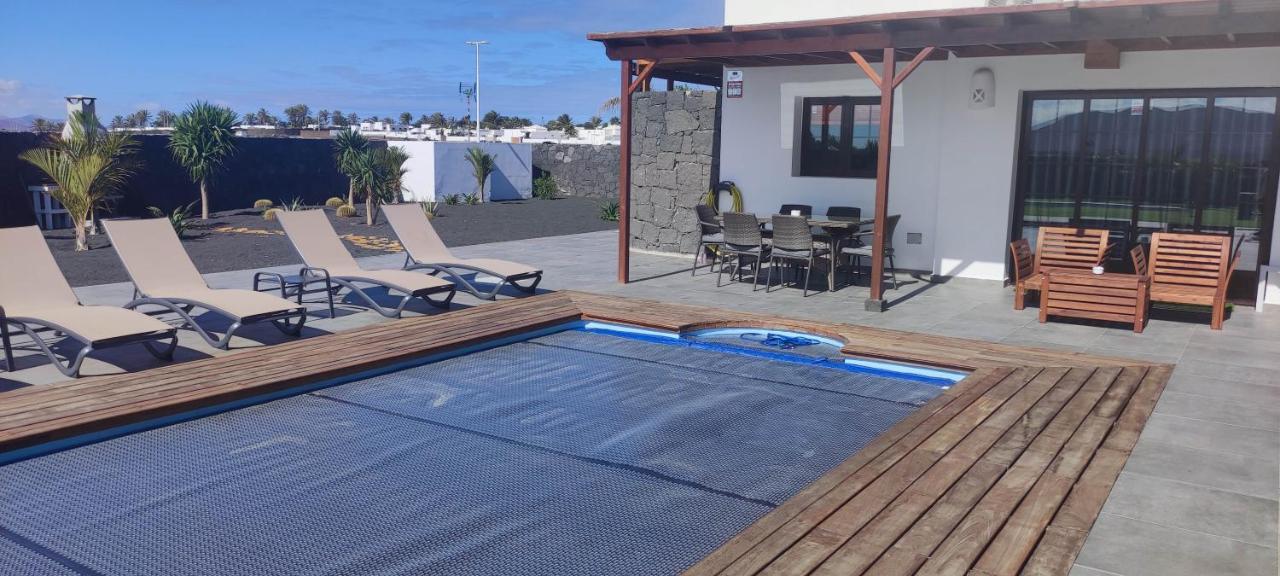 Villa Geneva - Relax Y Diversion Playa Blanca  Esterno foto
